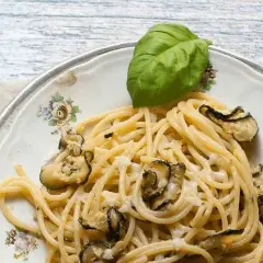 Spaghetti alla Nerano: Przepis na idealne, kremowe danie z historii