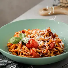 Jak przygotować idealne spaghetti ragu: tradycja i smaki Włoch