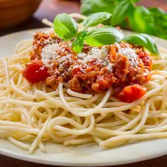 Spaghetti bolognese Pascala: prawda o autentycznym przepisie i kontrowersjach