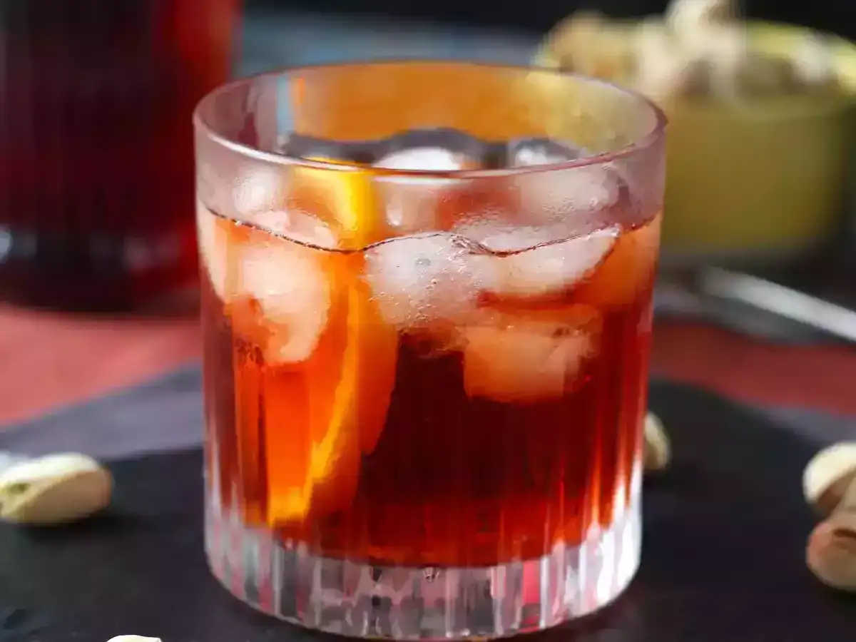 Negroni klasyczne - proporcje, smak i prosty przepis